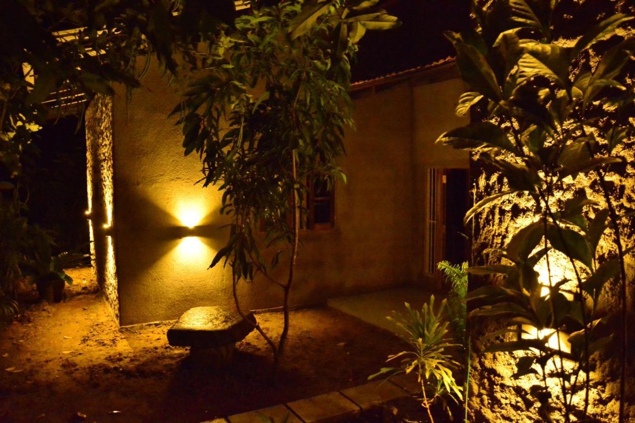 View Guesthouse & Bistro At Goyambokka Tangalle Exterior foto